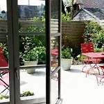 Aux Rives De Honfleur Bed & Breakfast