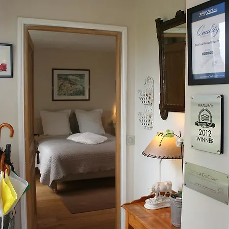 Aux Rives De Honfleur 3*
