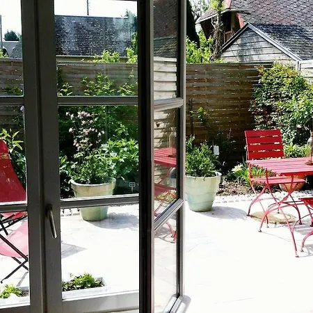 Aux Rives De Honfleur Bed & Breakfast